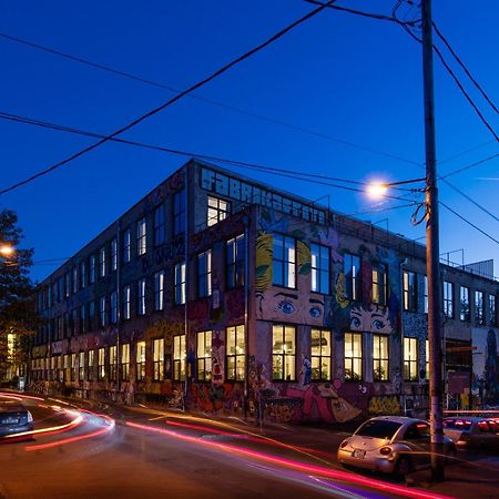 Fabrika Hostel & Suites Tiflis Dış mekan fotoğraf